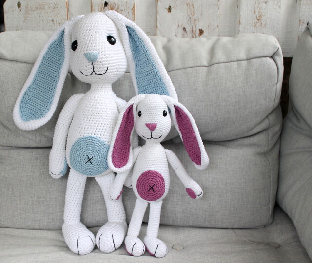 Crochet Bunnies – two floppy-ear cuddly bunnies, 25 and 45 cm (EN & DE)