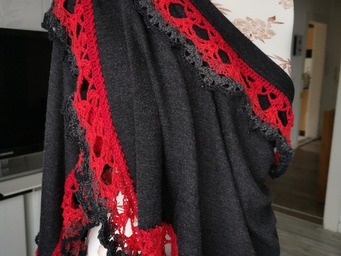 Stola im Stoff/Wolle-Mix