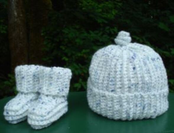 Pattern Simply Single Crochet Baby Set - PB-302