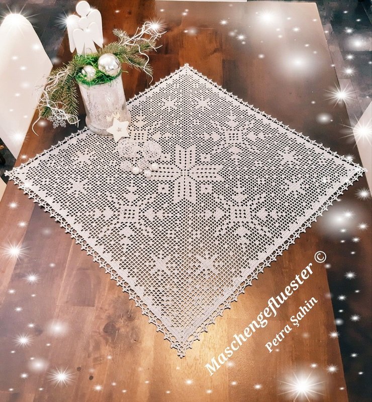 Mitteldecke " Dancing Snowflakes "