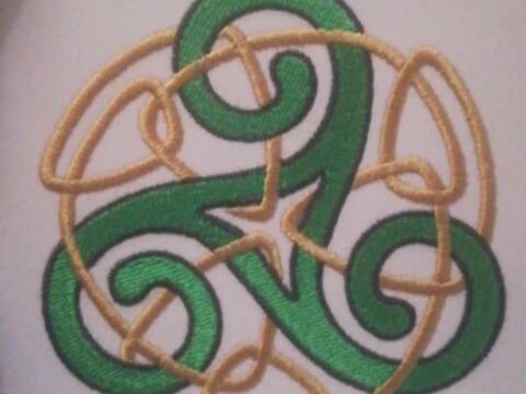 keltisches Triskel Stickdatei 10x10