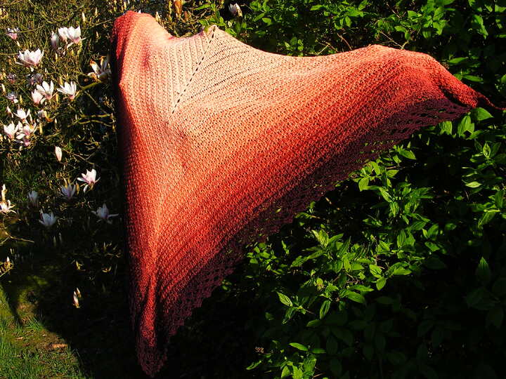 Häkelanleitung "Espina - Dreieckstuch mit Sternchenmuster im Baukastenverfahren"