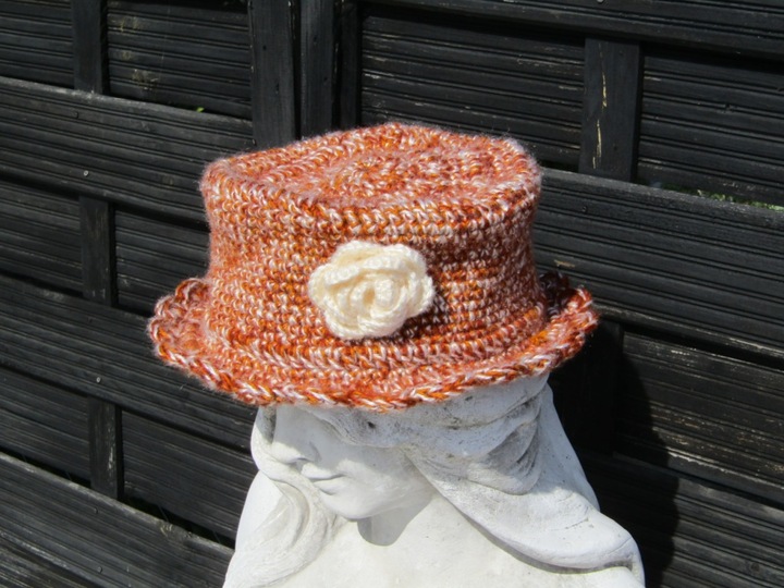 Häkelanleitung – Hut im Stil der 20-er Jahre