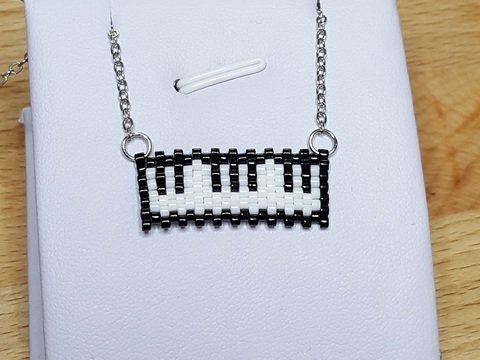 kleines Keyboard / Anhänger / Ohrring