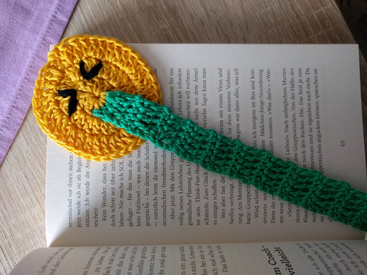 Lesezeichen "Streckdiezungeraus" und "Ichkönnte..." Sag es mit Smileys