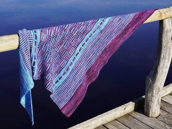Shawl "Fjord Diver", knitting pattern