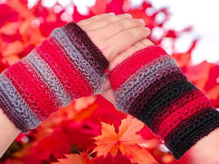 Star Gloves - Crochet Pattern