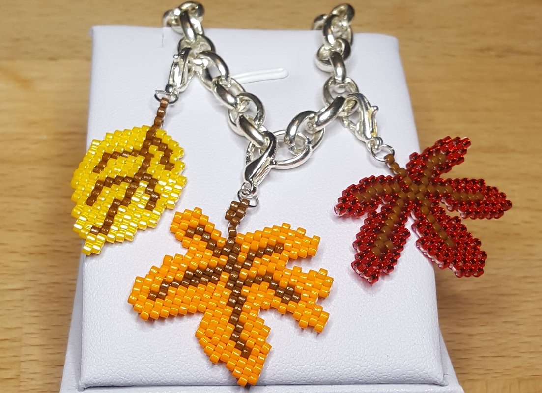 5 verschiedene Herbstblätter / Anhänger / Ohrring - Bild 4