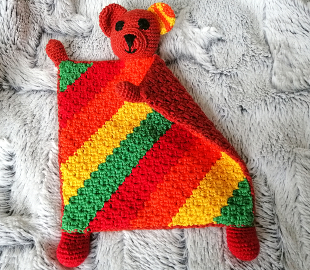Häkelanleitung - Schnuffeltuch "Regenbogen Teddy"