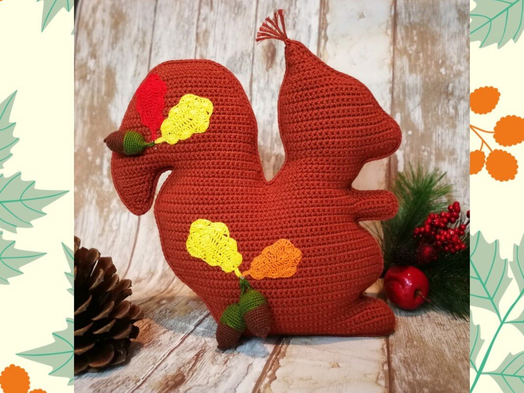 Eichhörnchen mit herbstlicher Deko - Bild 2