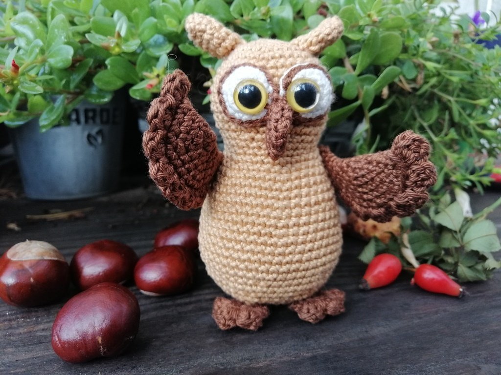 Herbstdeko-Eule Häkelanleitung