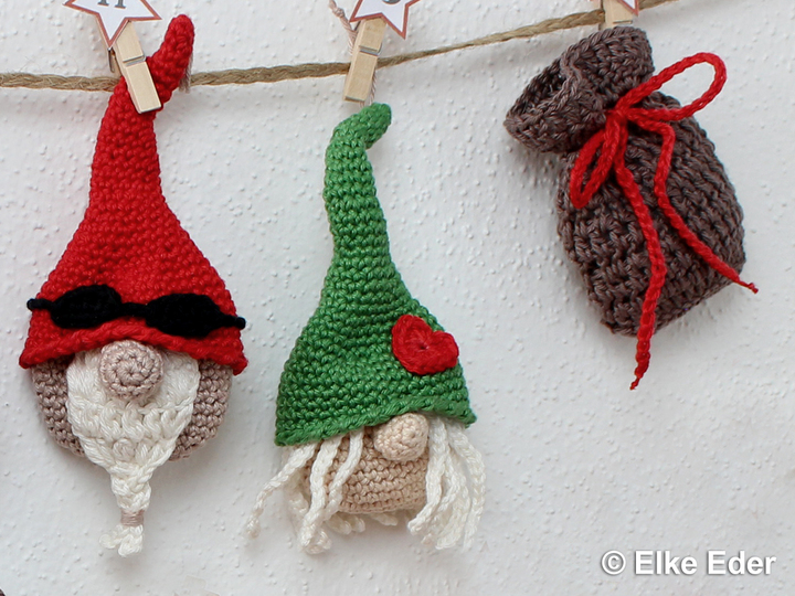 Cute Christmas Elves "Greta and Rocky" - Crochet Pattern