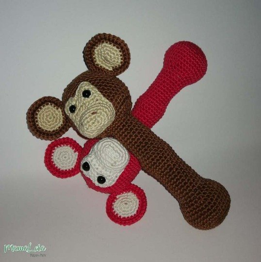 Greifstab/Rassel Äffchen - Häkelanleitung