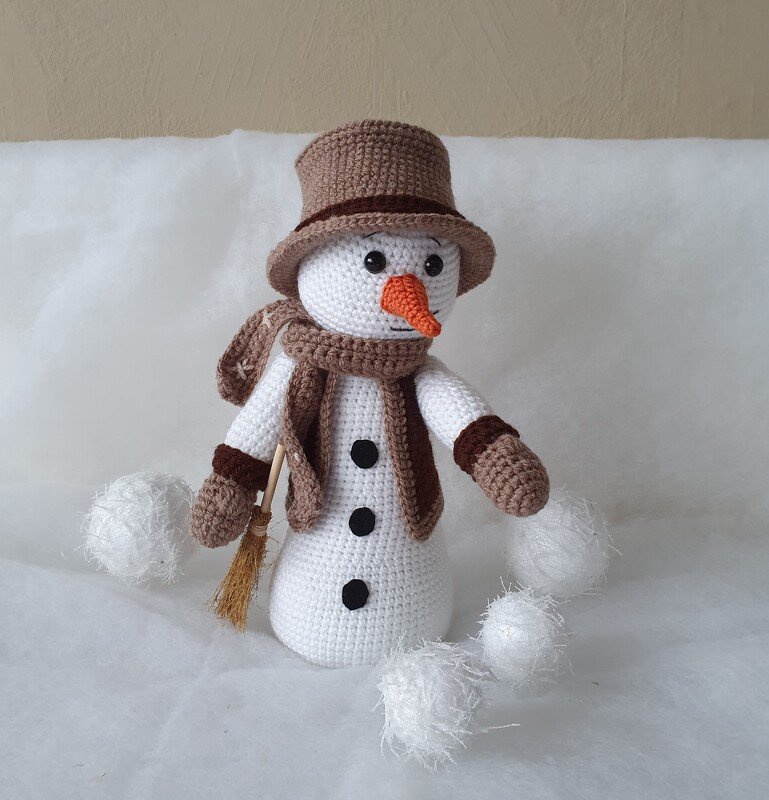 Fritz , der fleißige Schneemann