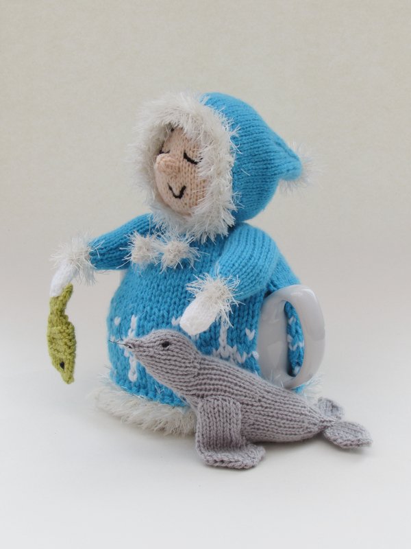Eskimo Girl Tea Cosy - Image 2