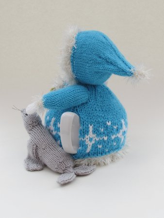 Peacock Tea Cosy Knitting Pattern Knit your own 