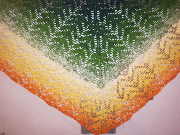 Tuch Olivia häkeln Häkeltuch Dreieckstuch Schultertuch