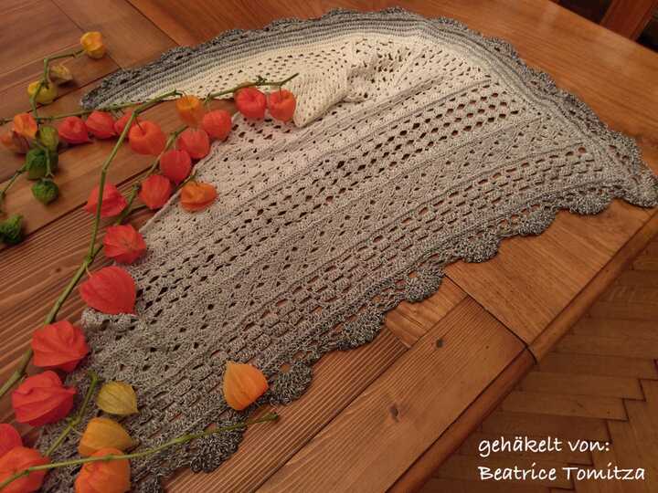 Anleitung: Asymmetrisches Dreieckstuch "Antique"