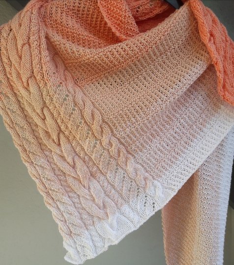 Asymmetrisches Dreieckstuch "A dream of Spring"