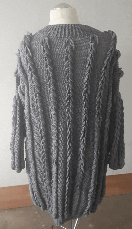 Pulloverkleid mit falschem Zopfmuster und Taschen (Gr. 44-48) - Bild 3