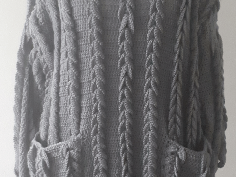 Pulloverkleid mit falschem Zopfmuster und Taschen (Gr. 44-48)