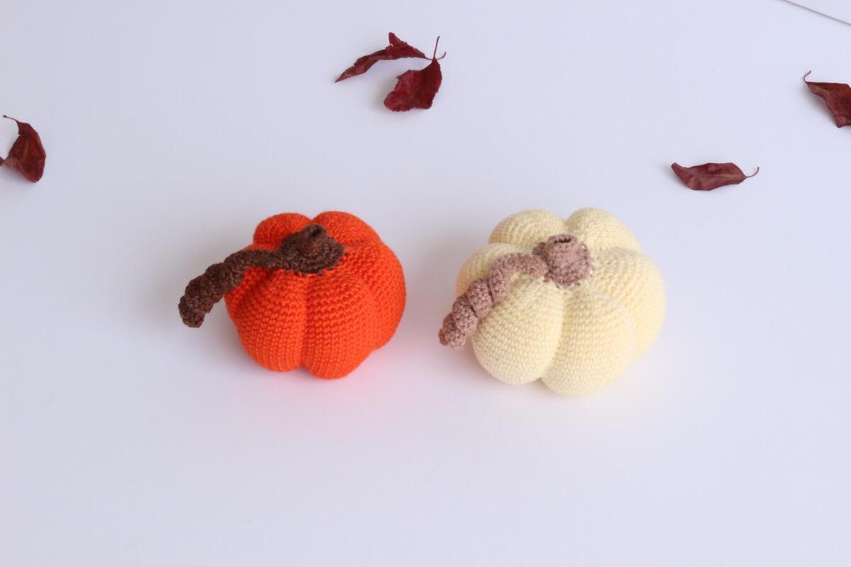 Decorative Pumpkins PDF pattern - Halloween