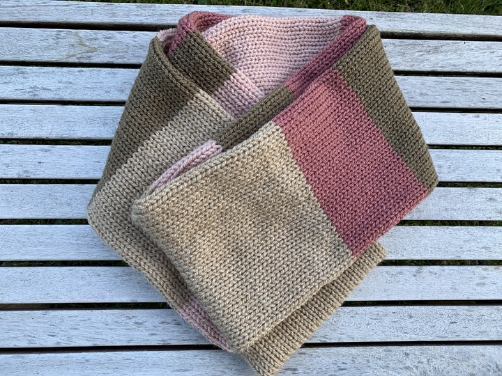 Strickanleitung - Warmer XXL-Loop-Schal "Powder"