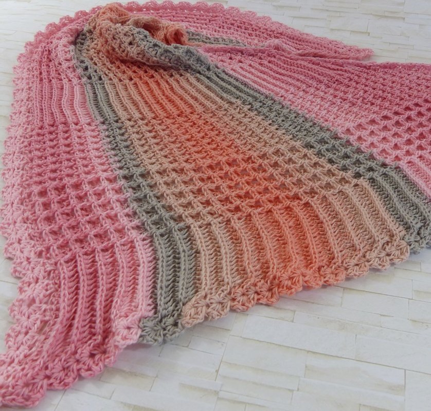 Tufanti Häkelanleitung für ein XXL-Tuch - Charity Verborgene Engel - Bild 2