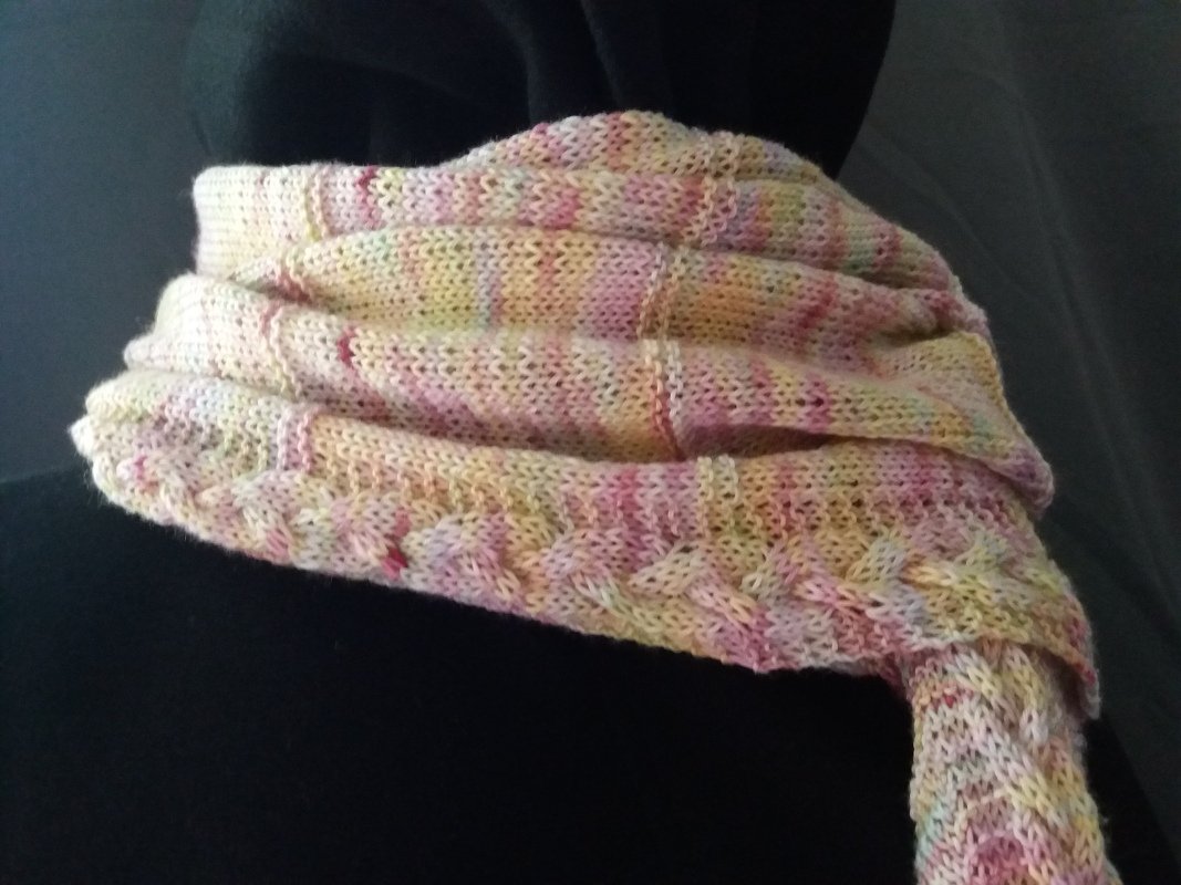 Schal/Tuch "Palmikko" (Zopf)