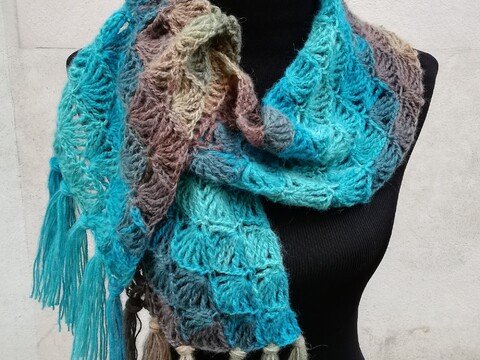 Gehäkelter Fächerschal "YOKO"