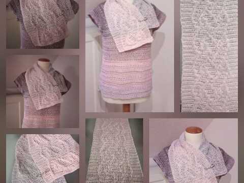 Schulterwärmer Schal Mystics, gehäkeltes Zopfmuster