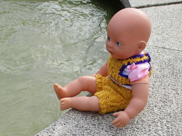 Häkelanleitung- Badebekleidung als Set für Puppe 32 cm