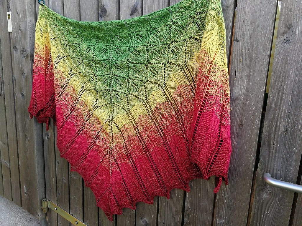 Strickanleitung "Rote Sonnenblume" Dreieckstuch