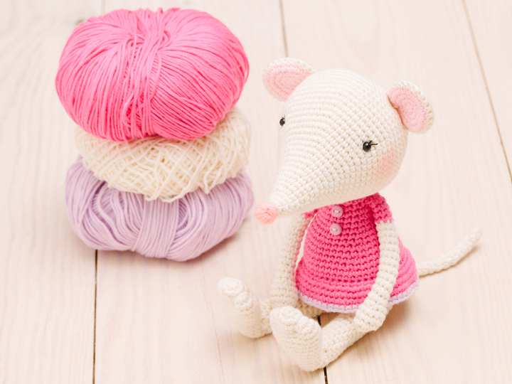 Mouse amigurumi crochet pattern