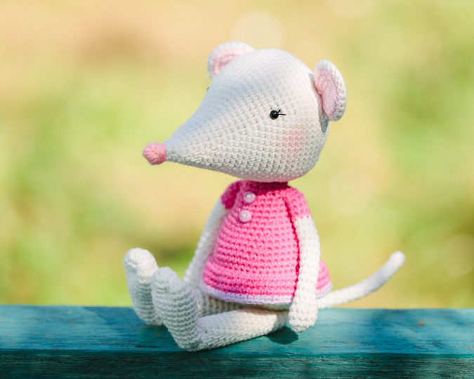 Mouse amigurumi crochet pattern
