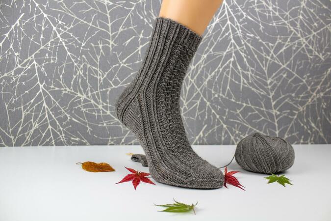 Plan B Socks Strickanleitung Fur Socken Mit Herzchenferse