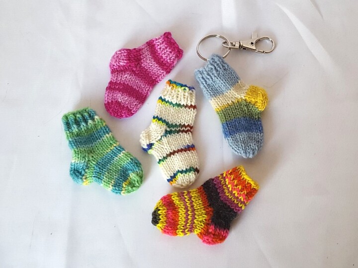 Strickanleitung Taschenbaumler, Schlüsselanhänger, Socke, für Chip  #268