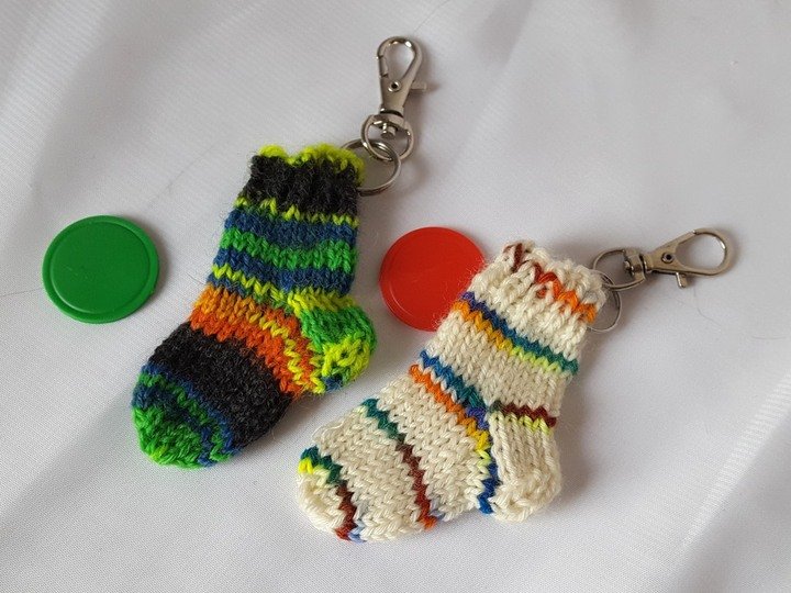 Strickanleitung Taschenbaumler, Schlüsselanhänger, Socke, für Chip  #268