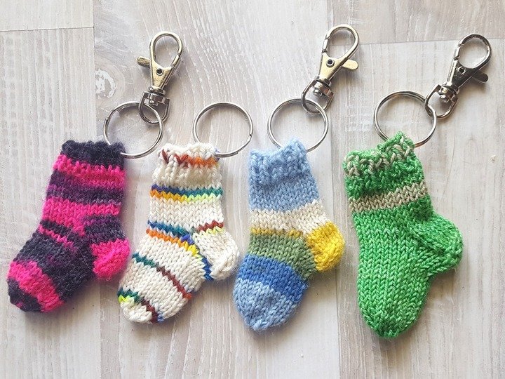 Strickanleitung Taschenbaumler, Schlüsselanhänger, Socke, für Chip  #268