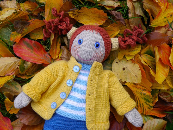 Herbst-Anni, Set Puppe + Kleidung, Strickanleitung