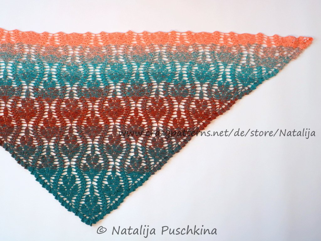 Häkelanleitung für elegantes Dreieckstuch mit Blättermuster
