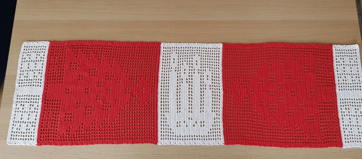 Instructions for Christmas runners with Christmas tree