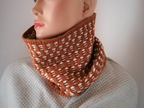 Domino Cowl