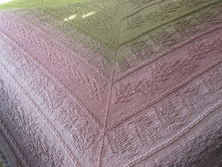 "NOVEMBER ROMANCE"romantisches Dreieckstuch