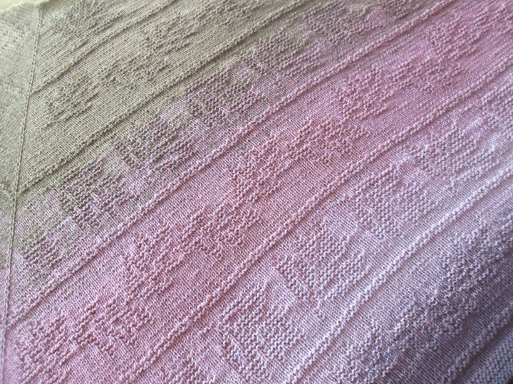 "NOVEMBER ROMANCE"romantisches Dreieckstuch