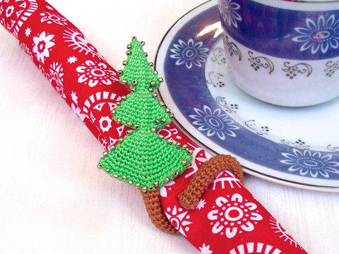 100DE Häkelanleitung Weihnachtsbaum Serviettenhalter - PDF Borisenko CP