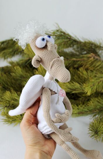 180DE Häkelanleitung Trauriger Engel Akakiy - Amigurumi PDF Astashova CP