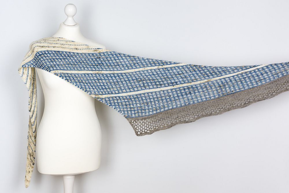 Knitting Pattern Shawl Friesenblau - Image 8