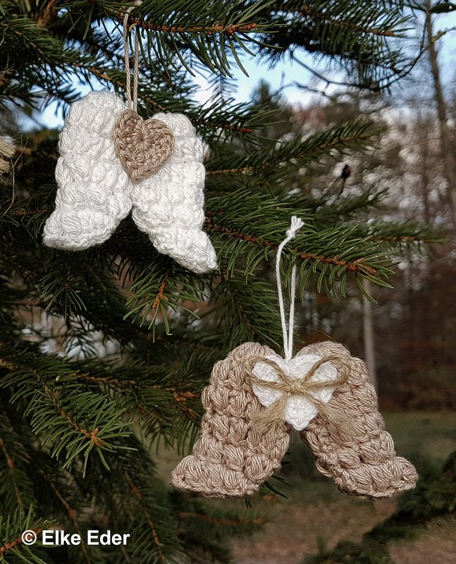 Pair of Wings in Shabby Style with Heart and Star - Image 2