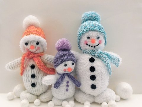 Schneemann Strickanleitung "Familie Frost"